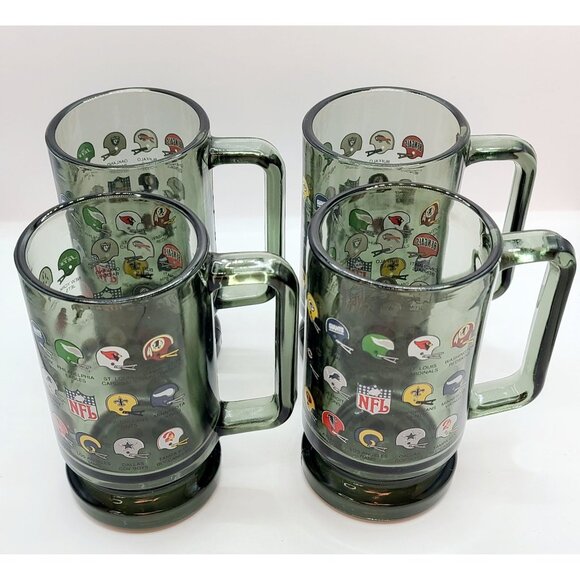 Vintage NFL Team Helmet Beer Drink Mugs Glasses1970's Set Of 4 - Picture 1 of 12